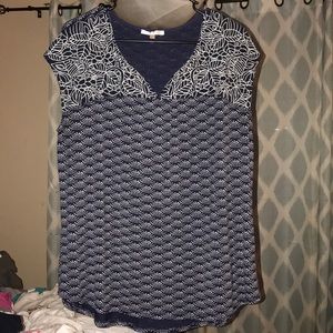 Short sleeve blue shirt